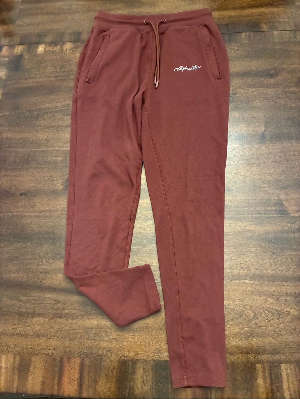 Alphalete Joggers Sweatpants Women’s Medium Burgundy Red Athletic